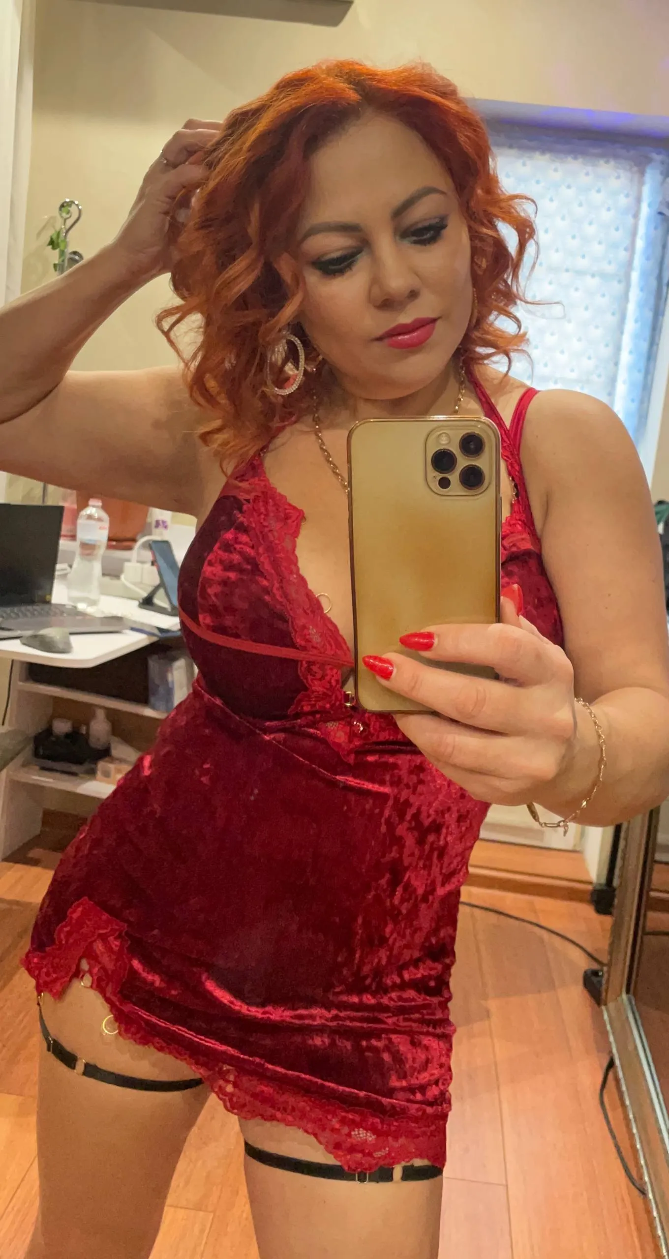 Helenahot photo 1