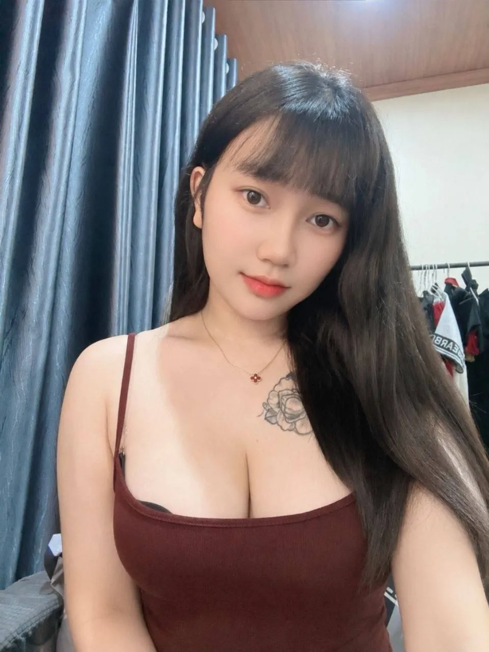 Amina photo 4