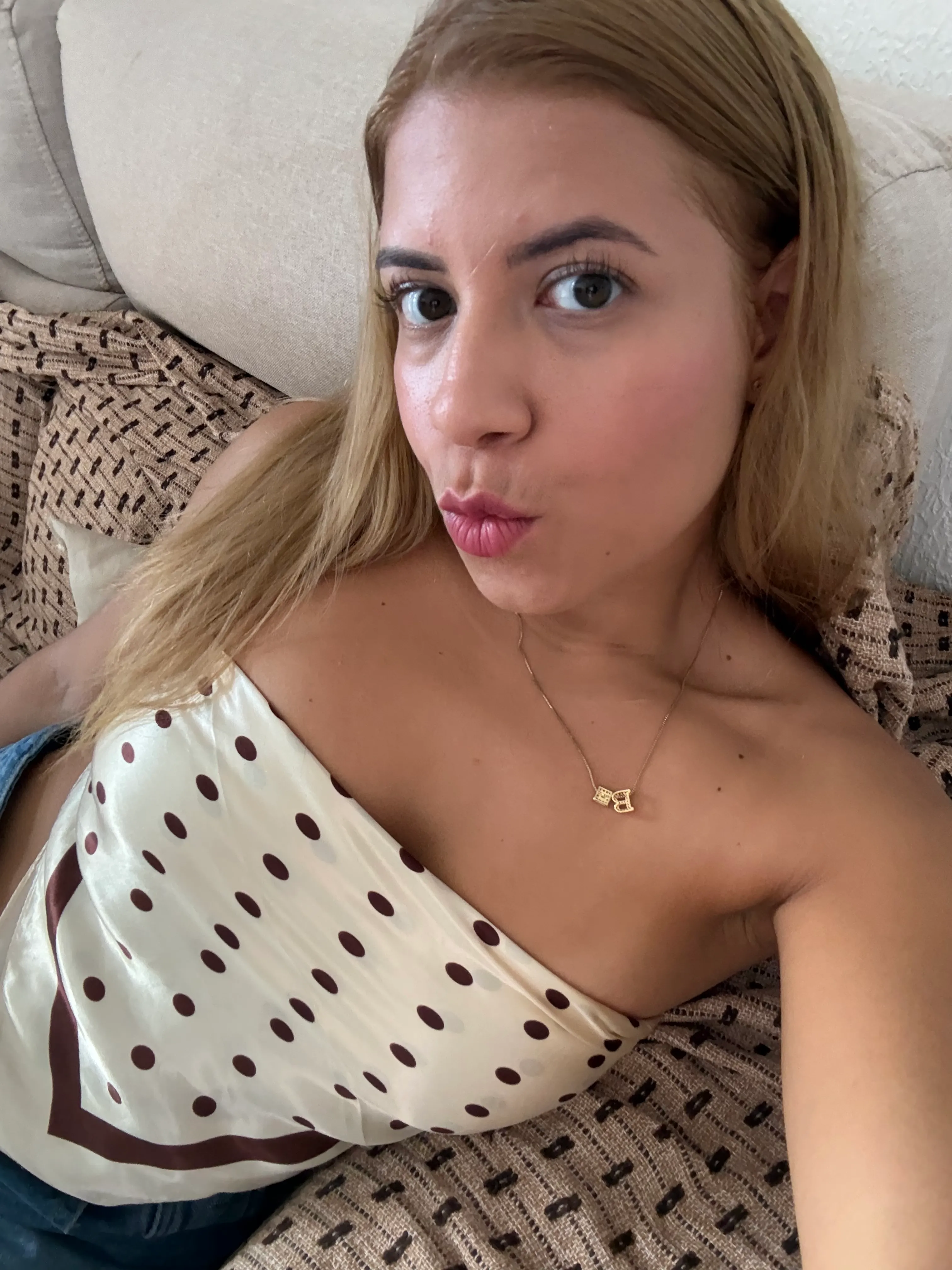 Melina photo 9